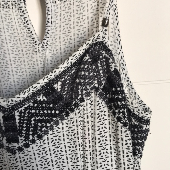 Romper - Picture 3 of 3